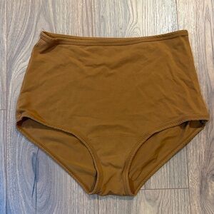 ARQ high waisted undies L